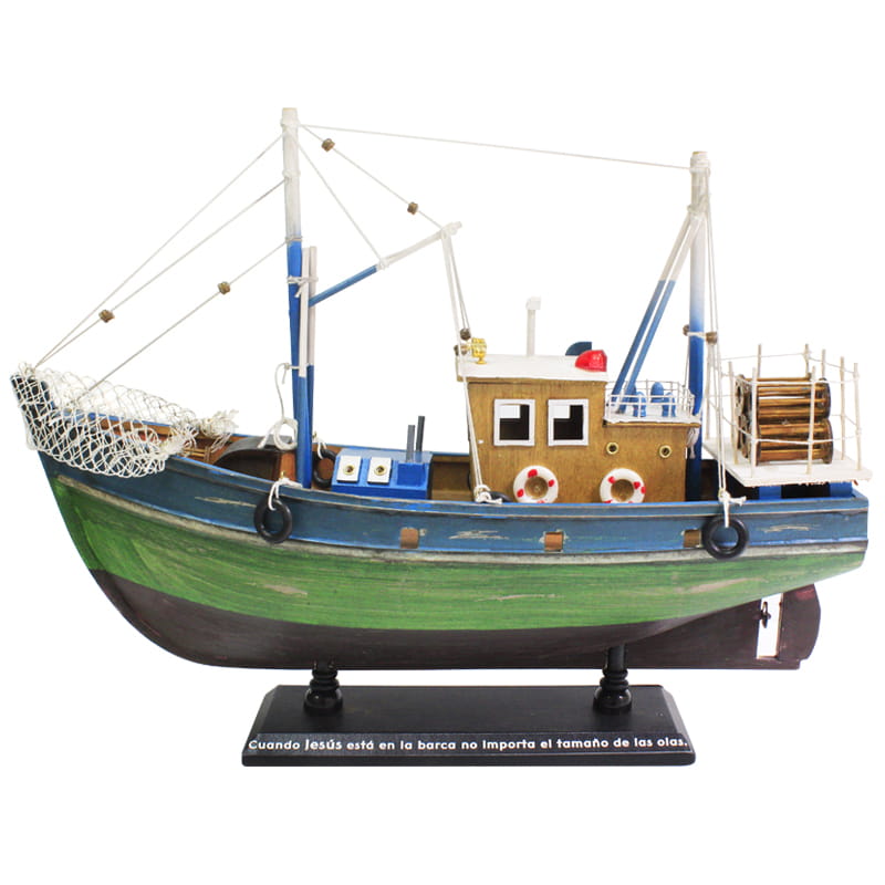 Barco De Madera Color Verde El Hombre Que Camina Con Dios Siempre Llega A Su Destino.